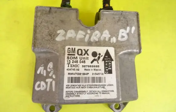 Opel Zafira B Airbag control unit/module 13246046 327963935