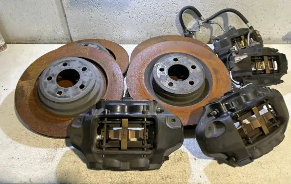 Dodge Challenger Brake discs and calipers set P68438423 P68438423AQ