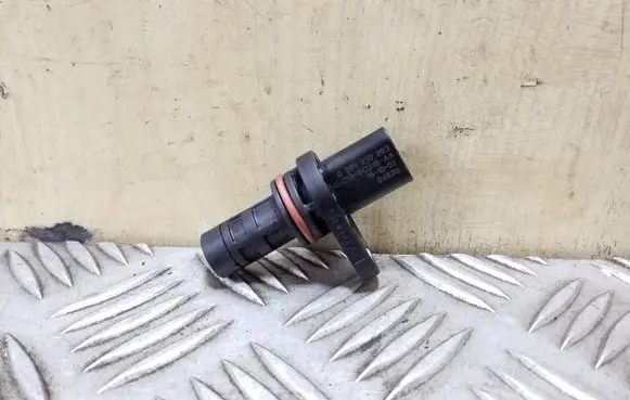 Jaguar XF X260 Crankshaft position sensor 0261210362 G4D36C315AA