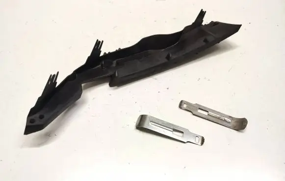 Volvo XC60 Headlight/headlamp mounting bracket