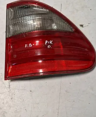Mercedes-Benz E W210 Rear/tail lights A2108205464 324002 33311