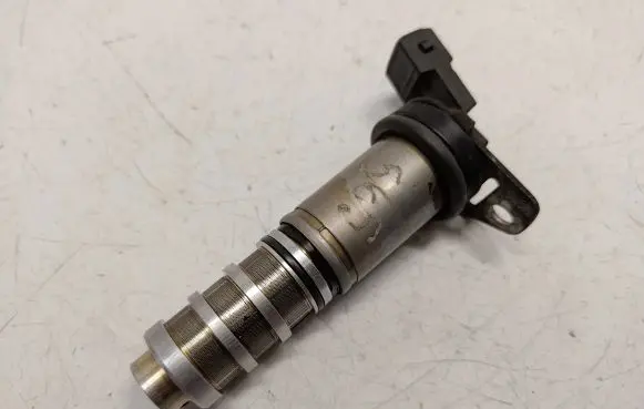 BMW X5 E70 Camshaft vanos timing valve 11367585776 11368605123