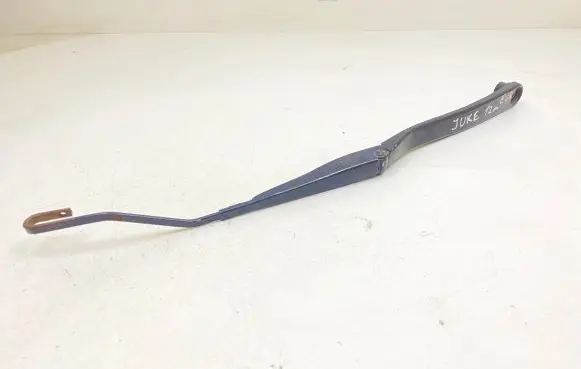 Nissan Juke I F15 Front wiper blade arm