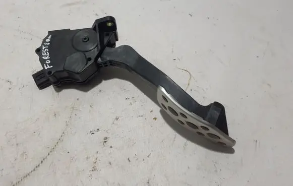 Subaru Forester SK Accelerator throttle pedal 36010FL031