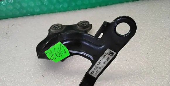 Volkswagen PASSAT B8 Electric auxiliary coolant/water pump 5Q0121599Q