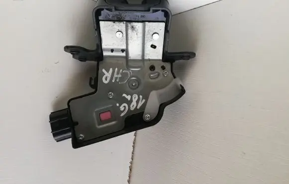 Toyota C-HR I Tailgate/trunk/boot lock/catch/latch 20D3
