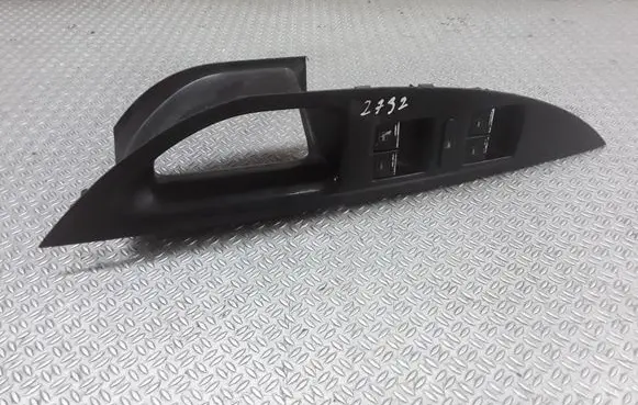 Seat Toledo III (5P) Electric window control switch 5P1867171A