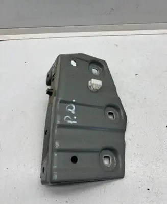 Renault Captur II Fender mounting bracket 641343398R 3924