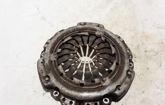 Renault Clio III Pressure plate 8200344394