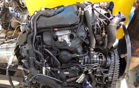 Opel Vivaro Engine swap M9R780 31SP13
