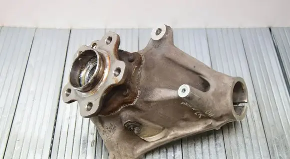 BMW X1 U11 Front wheel hub 6890179