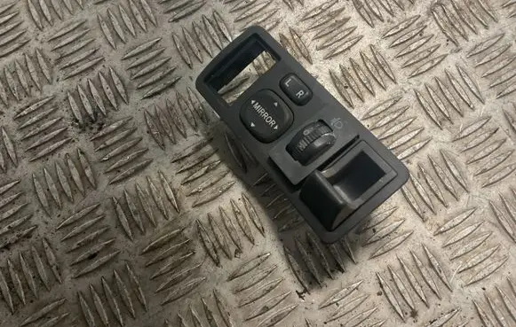 Toyota Corolla E120 E130 Other dashboard part