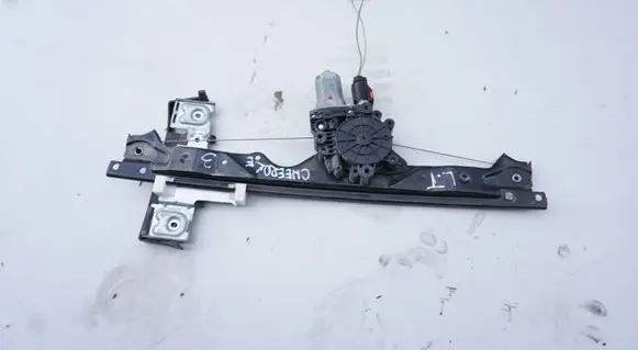 Jeep Cherokee III KJ Front window lifting mechanism without motor 