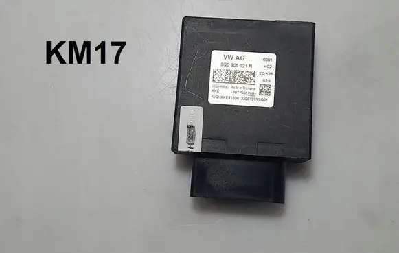 Volkswagen Golf VII Fuel injection pump control unit/module 5Q0906121N