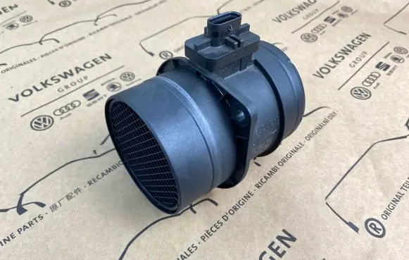 Skoda Octavia Mk2 (1Z) Mass air flow meter 03L906461A