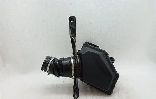 BMW M8 F93 Gran Coupe Air filter box 785237904