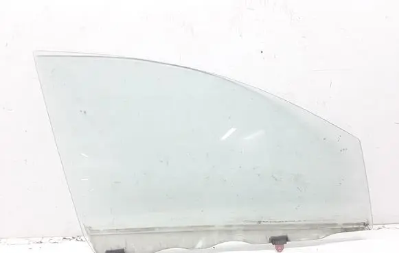 Toyota Avensis Verso Front door window glass four-door 43R00034
