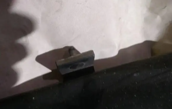 Volkswagen Polo Tailgate/trunk/boot hinge