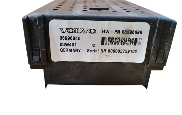 Volvo XC90 Fuse module 08696098 08696040 03W401