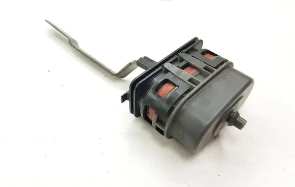 Mercedes-Benz CLK A208 C208 Air flap motor/actuator 9061821262