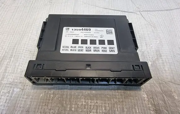 Opel Mokka Central body control module 13594469