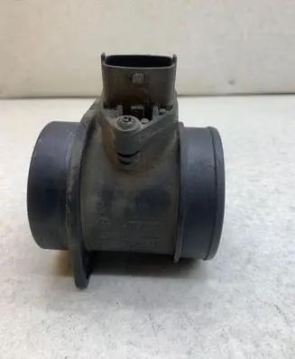 Volvo XC70 Mass air flow meter 0280218088 8670115