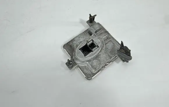 BMW 1 F20 F21 Headlight ballast module Xenon 7318327