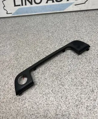 BMW 3 E36 Front door handle cover 1960932