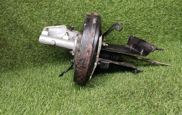 Ford Mondeo Mk III Brake booster 2S712B195AF 0204024585 5080116