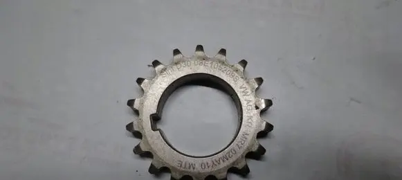 Volkswagen Polo V 6R Timing chain sprocket 03E105209S