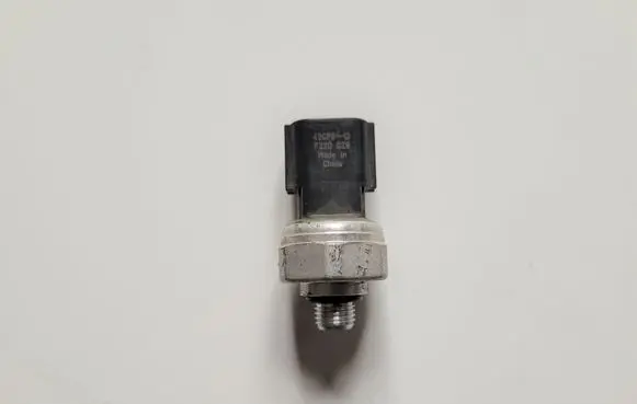Mazda CX-5 Air conditioning (A/C) pressure sensor 42CP813