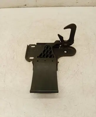Audi A8 S8 D3 4E Engine bonnet (hood) release handle 4E0823485