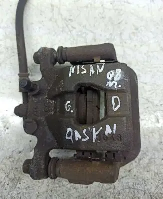 Nissan Qashqai+2 Rear brake caliper