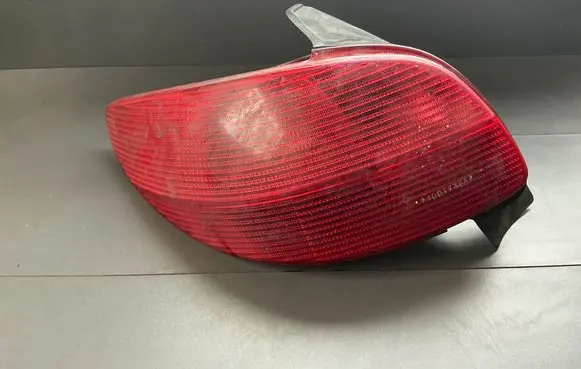 Peugeot 206 Rear/tail lights 2531g