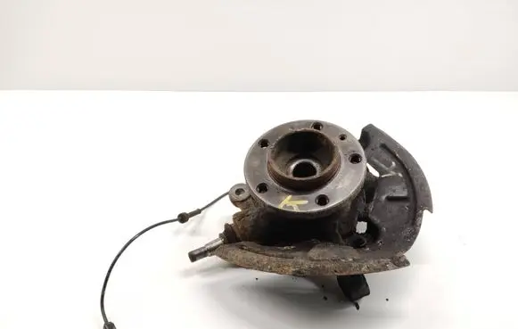 Nissan NV400 Front wheel hub spindle knuckle