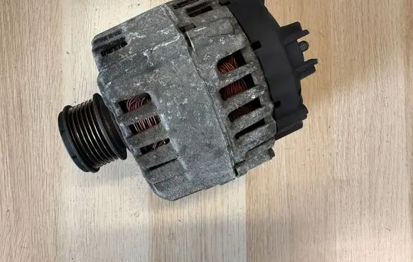 Skoda Superb B6 (3T) Generator/alternator 03L903023A