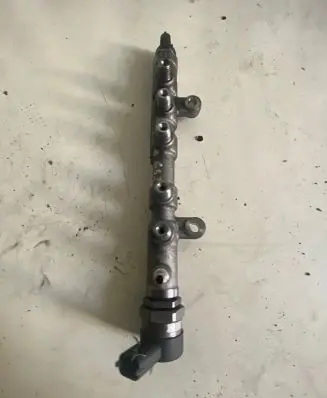 Land Rover Range Rover Evoque L538 Fuel main line pipe G4D39D280AA 0445214332 005639