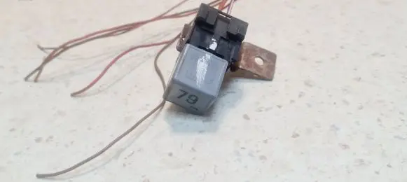 Ford Galaxy Other relay 191927841 V23134A52X196