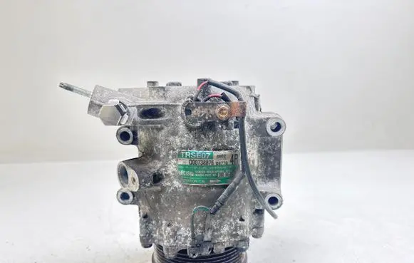 Honda Civic Air conditioning (A/C) compressor (pump) Q00738876 HFC134a