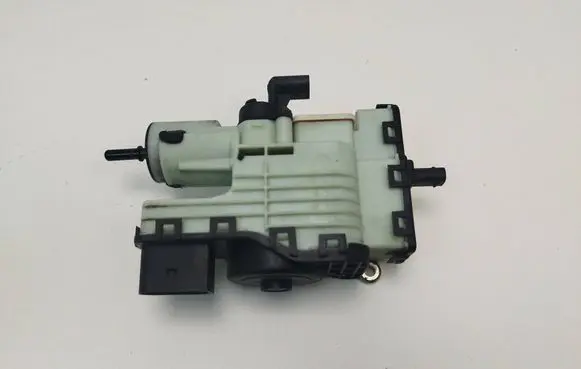 Mercedes-Benz ML AMG W166 Adblue pump 0928404016