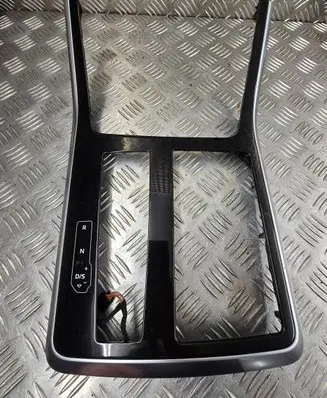 Audi Q8 Panel trim 4M8863324B