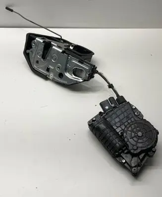 BMW 7 F01 F02 F03 F04 Front door soft close latching motor 4151309800 7185691 A053702