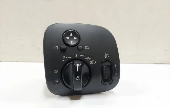 Mercedes-Benz C W203 Light switch 24406574725 04058515 A2035450604