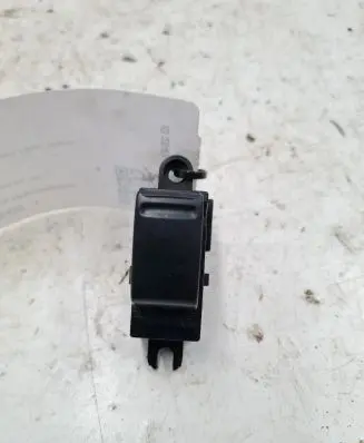 Nissan Primera Electric window control switch