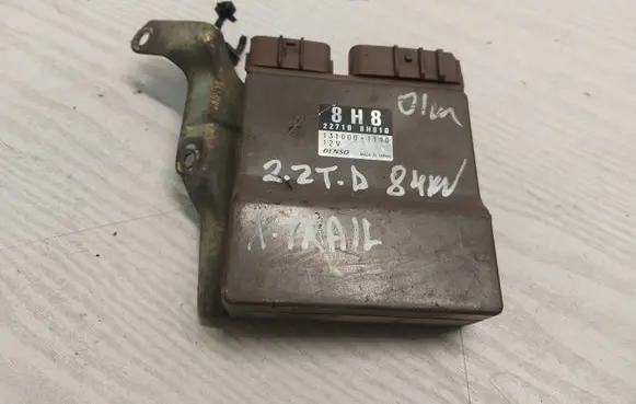 Nissan X-Trail T30 Fuel injection control unit/module 227108H810 1310001190