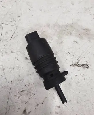 Volkswagen Crafter Windscreen/windshield washer pump 3028232