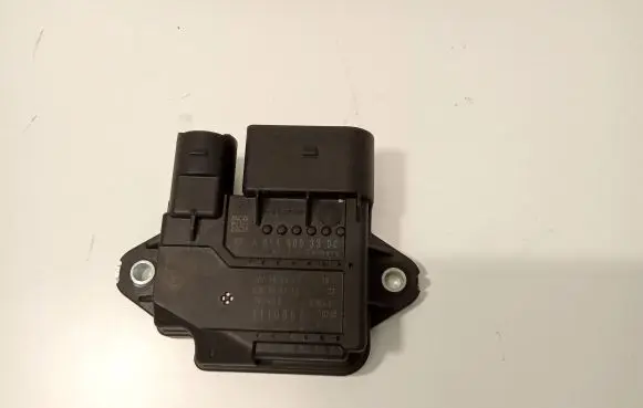 Mercedes-Benz GLC AMG Glow plug pre-heat relay A6549003300 1110067 NN142803