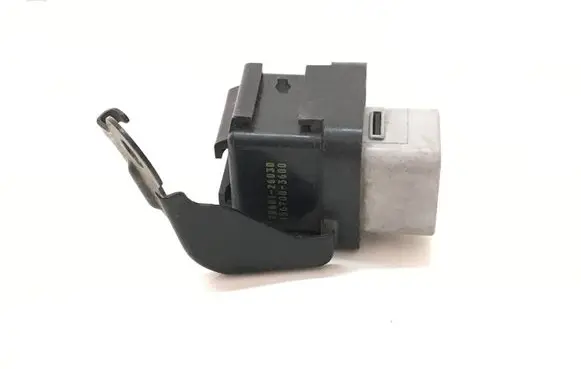 Toyota Avensis T270 Glow plug pre-heat relay 2860167010 1567000671 2860126030