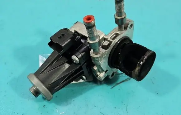 Peugeot 3008 II EGR valve 9829870080 IMPRK1558908