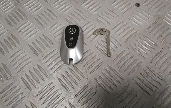 Mercedes-Benz EQE x294 Ignition key/card A2069056505